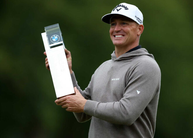 Alex Noren wins Wentworth after a playoff against Adrien Saddier
